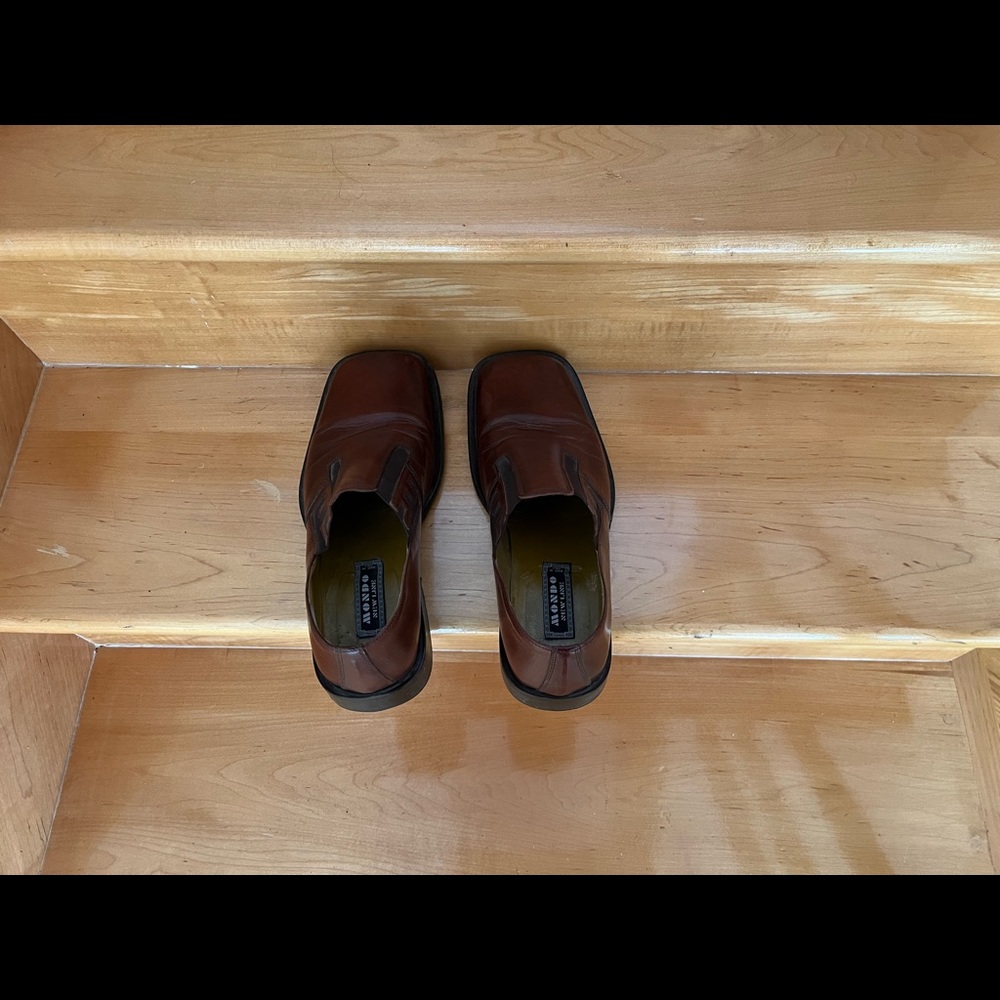 Leather shoes